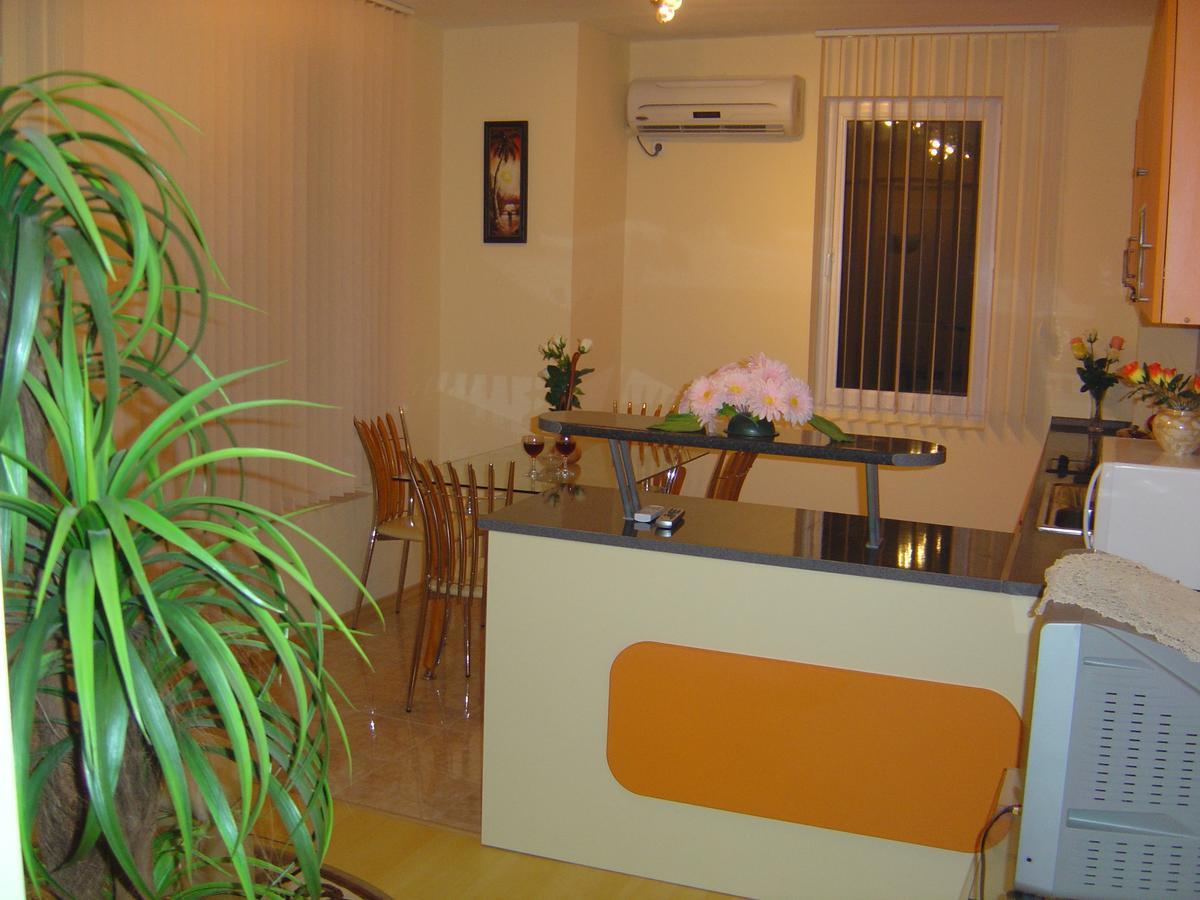 Casa Brava 2 Apartments Sveti Vlas Exterior photo