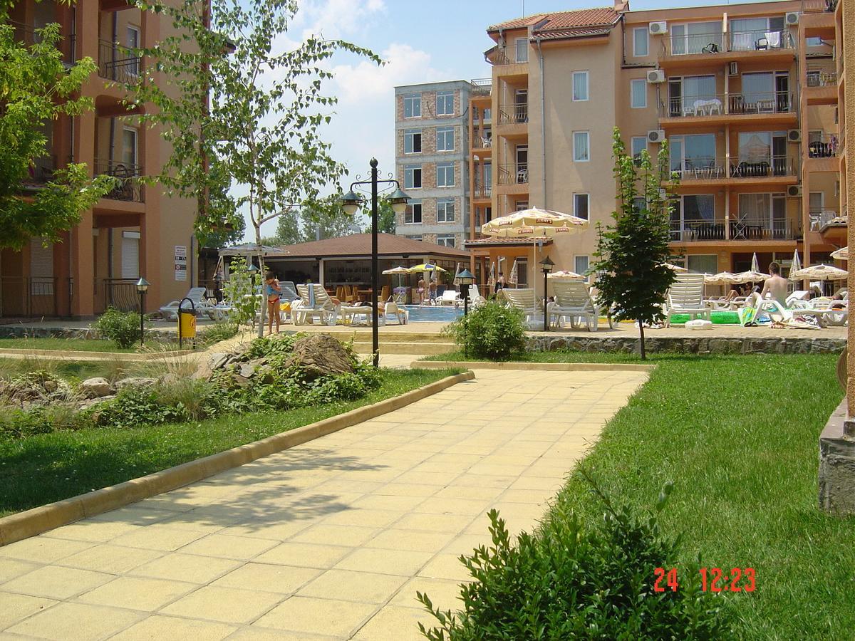 Casa Brava 2 Apartments Sveti Vlas Exterior photo