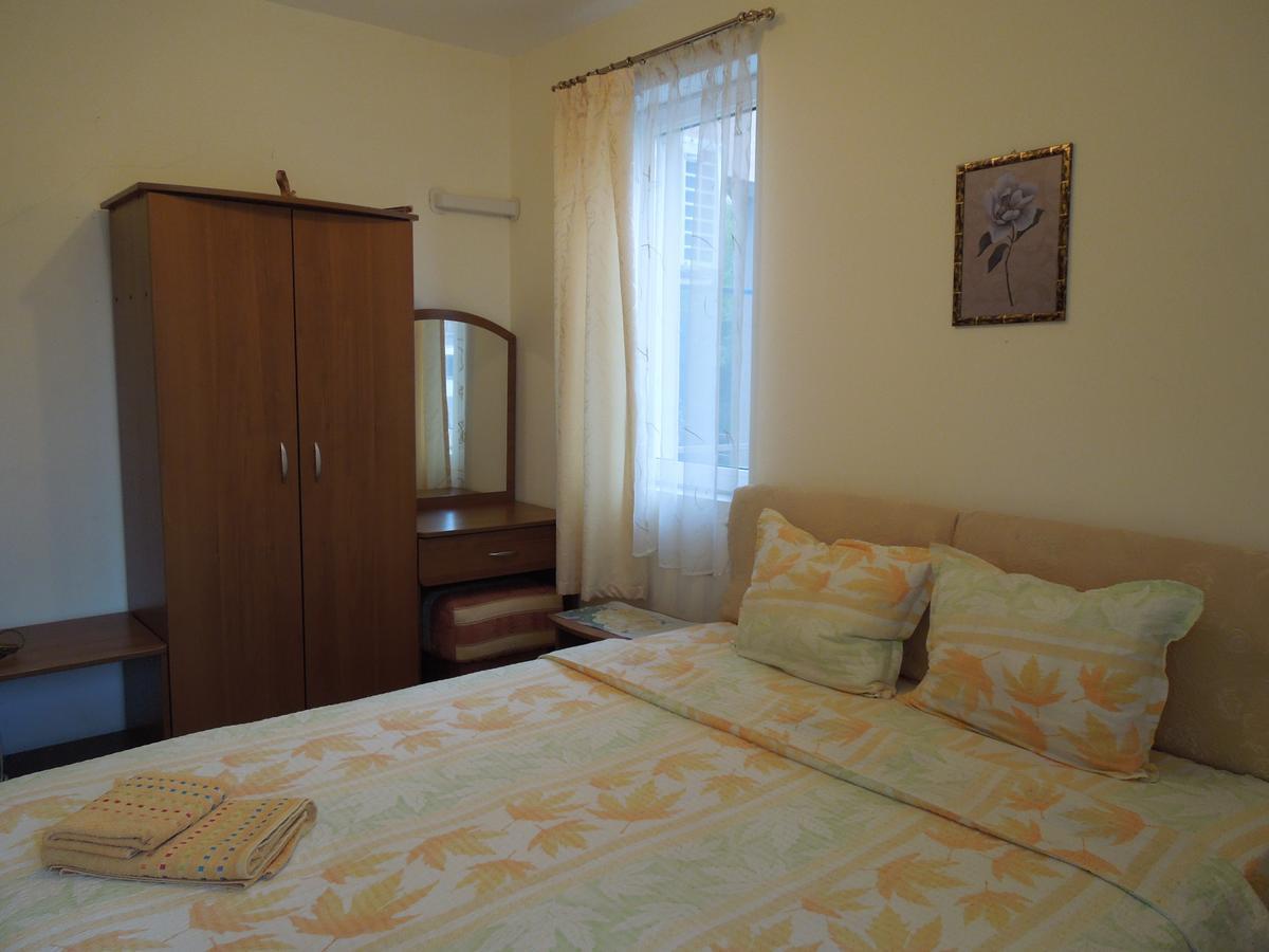 Casa Brava 2 Apartments Sveti Vlas Exterior photo